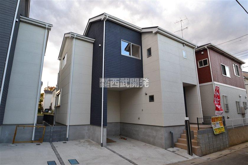 Local appearance photo. Local (11 May 2013) Shooting