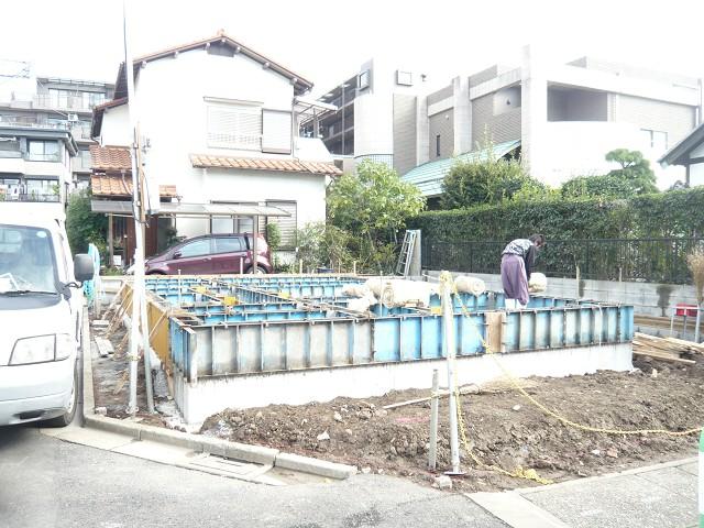 Local appearance photo. Located in a quiet residential area, Good is per yang.