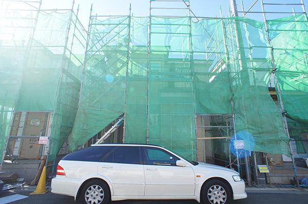 Local appearance photo. Building 2