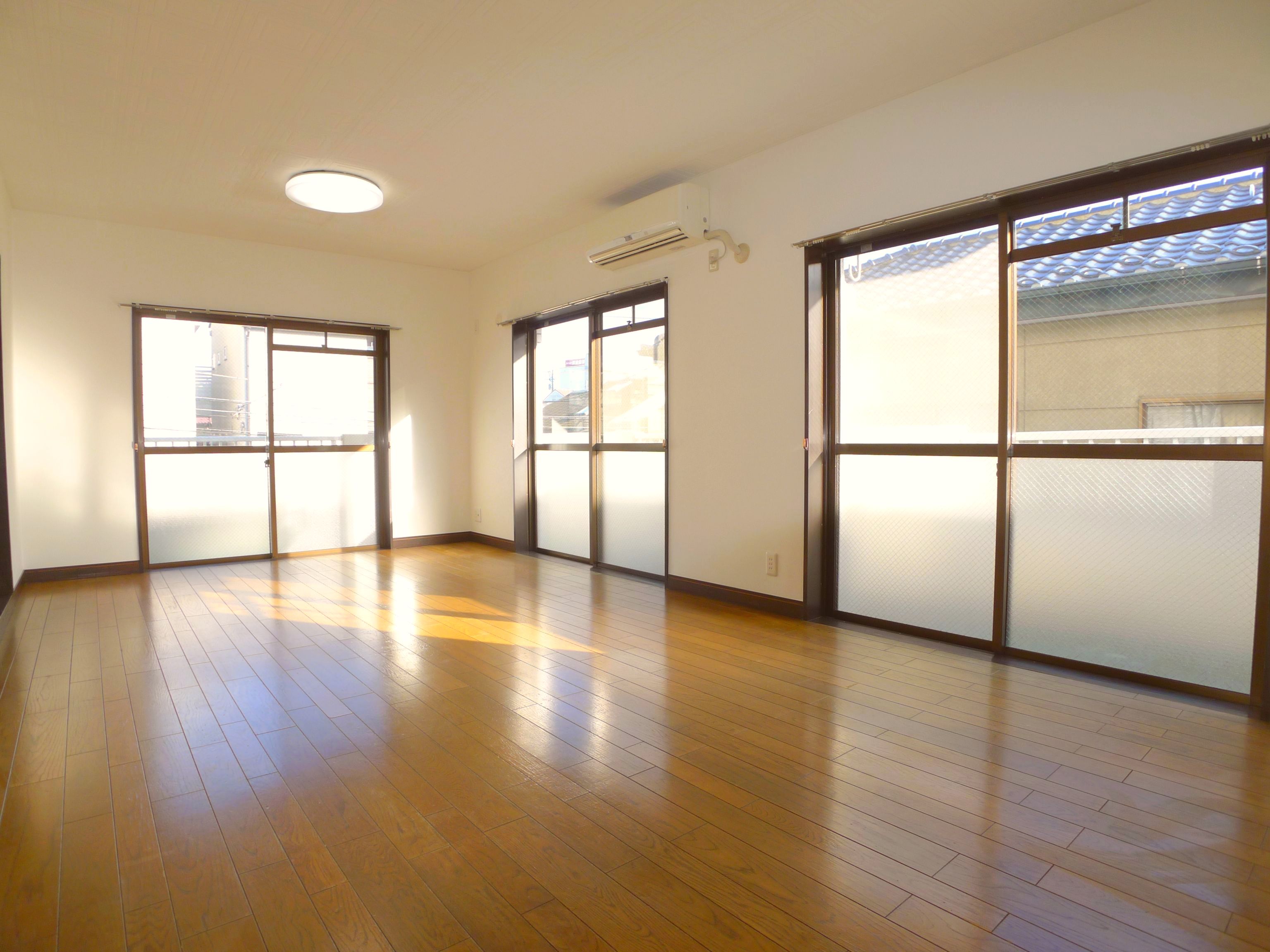 Living and room