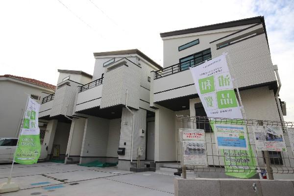 Local appearance photo. Sharp form to feel the talent of creators