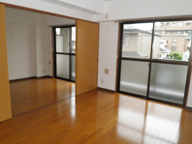 Living and room