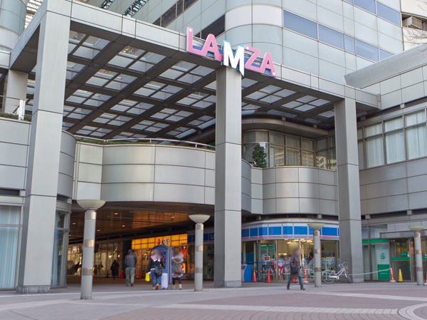 Surrounding environment. Ramza (about 20m, 1 minute walk) Best Glasses Contact, Ramza dental, Ramza Clinic of Internal Medicine, Beauty salons cress, etc.