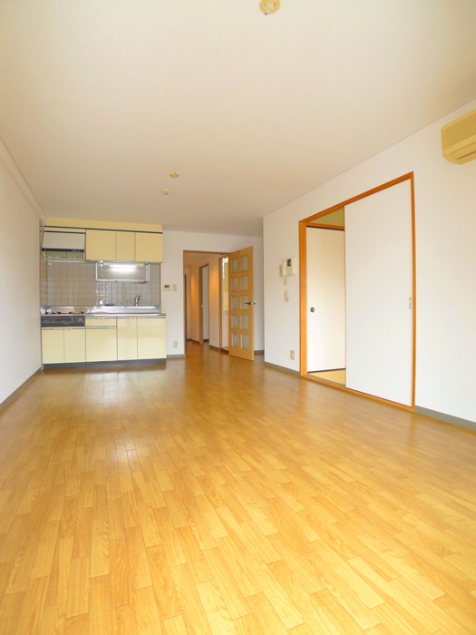 Living and room