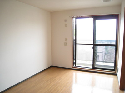 Living and room. It is air-conditioned!
