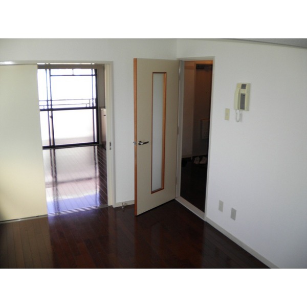 Living and room