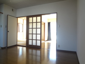 Living and room. 7.5 Pledge of is DK