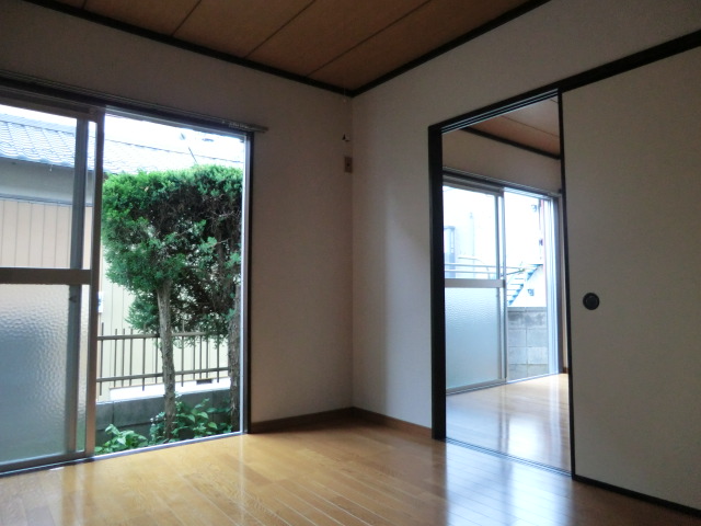 Living and room