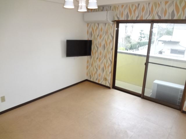 Living and room