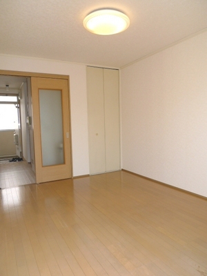 Living and room. Flooring
