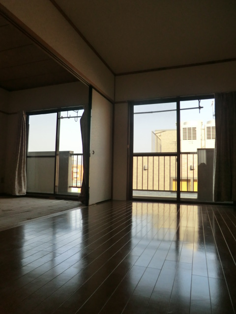 Living and room