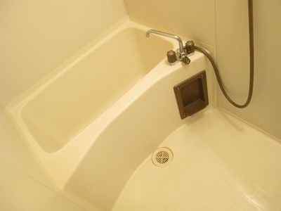 Bath. Also bath spacious ~