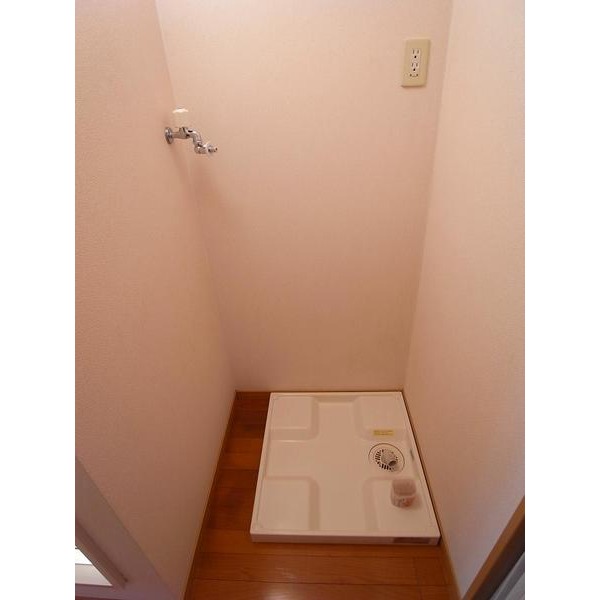 Other room space. Indoor Laundry Storage