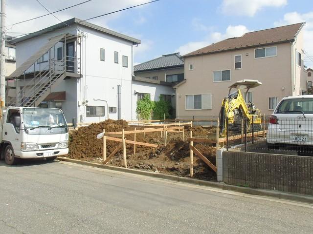 Local appearance photo. 1 Building Local (10 May 2013) Shooting