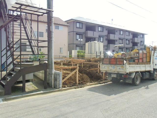 Local appearance photo. 1 Building Local (10 May 2013) Shooting