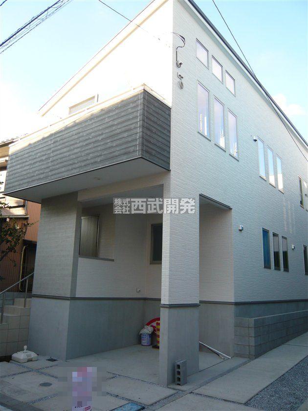 Local appearance photo. Local (10 May 2013) Shooting