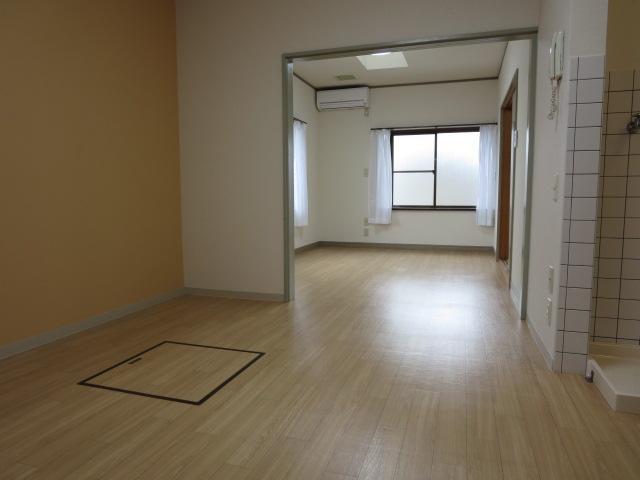 Living and room