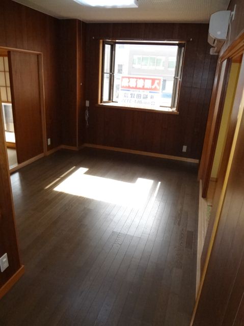 Living and room