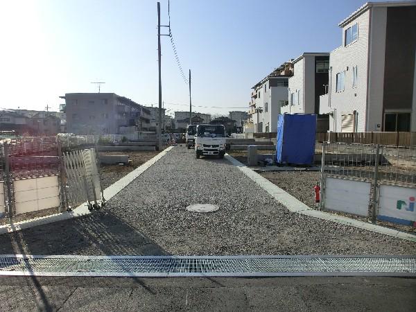 Local appearance photo. JR Saikyo Line "Musashi-Urawa Station 17 minutes." ・ JR Musashino Line 2 route available "Kazu Nishiura 12 minutes.". New construction sale three buildings sale! 