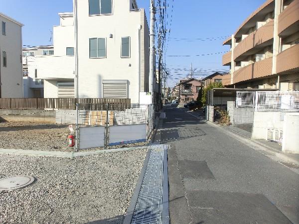 Local photos, including front road. It is the road to the subdivision! 