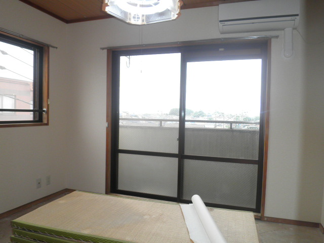 Living and room