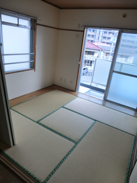 Living and room