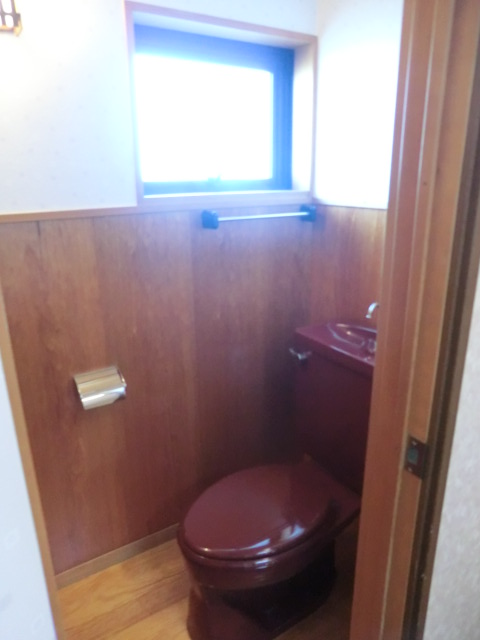 Toilet