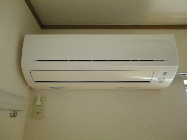 Other Equipment.  ☆ Air-conditioned ☆