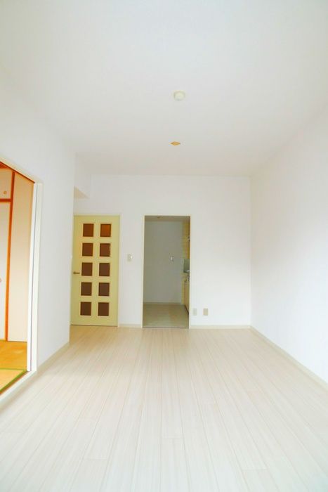 Living and room