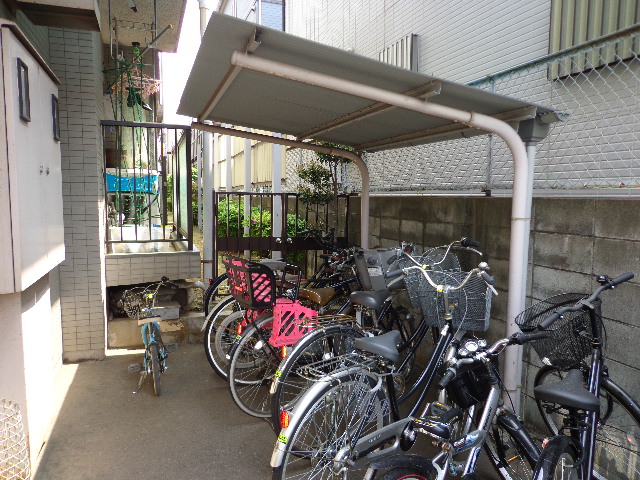 Other common areas. ☆ Covered parking lot ☆