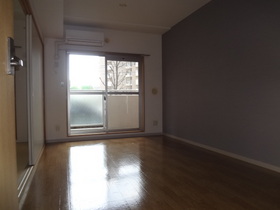 Living and room. One side color cross