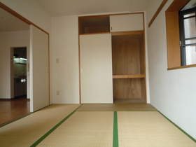 Living and room. Japanese-style room 6 quires