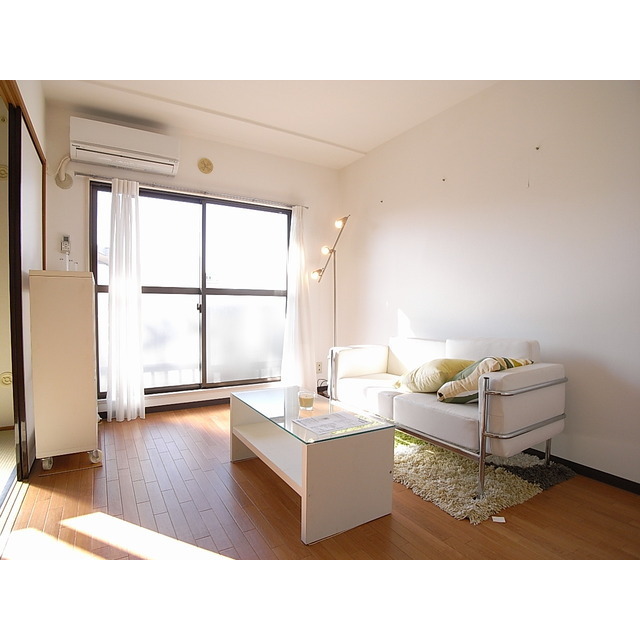 Living and room