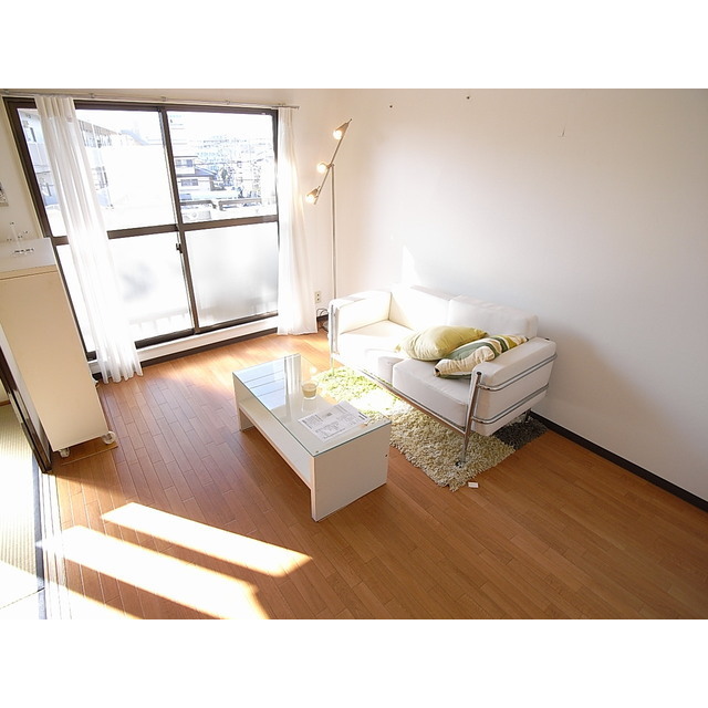 Living and room