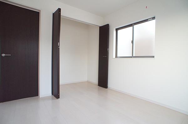 Non-living room. Indoor (12 May 2013) Shooting 9 Building