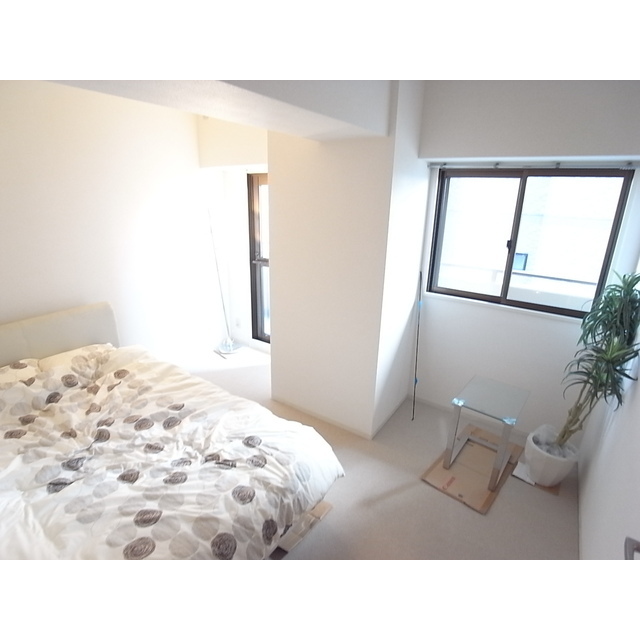Other room space. Western-style model room installation in