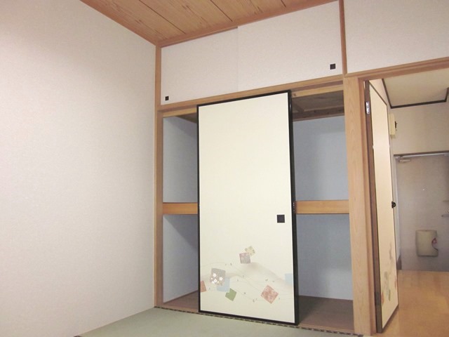 Receipt. ☆ Plenty of storage ・ It is a closet type ☆