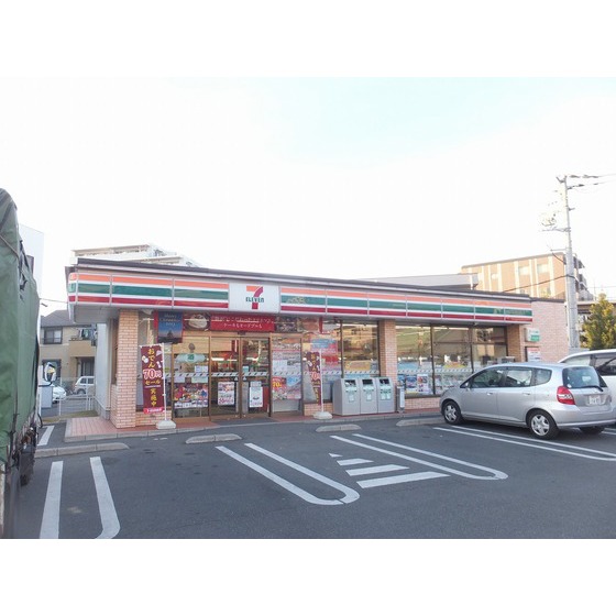 Convenience store. 240m to Seven-Eleven (convenience store)