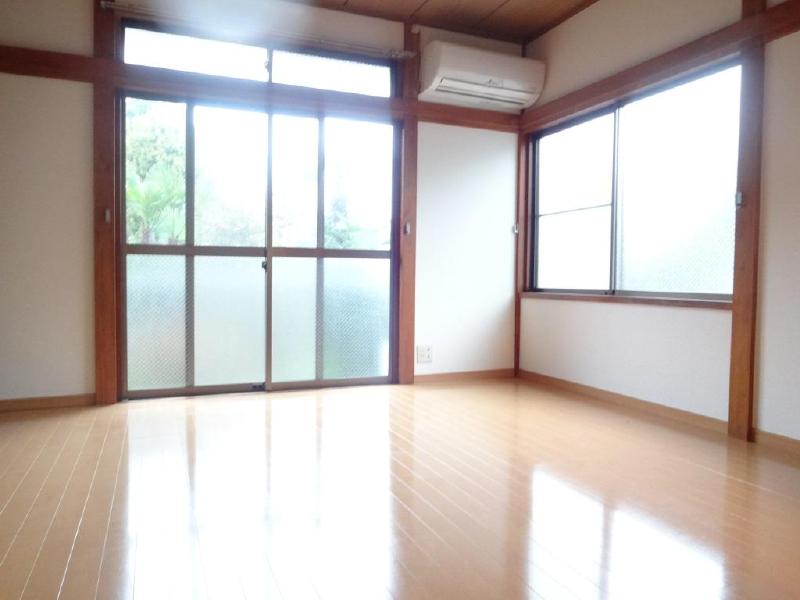 Living and room