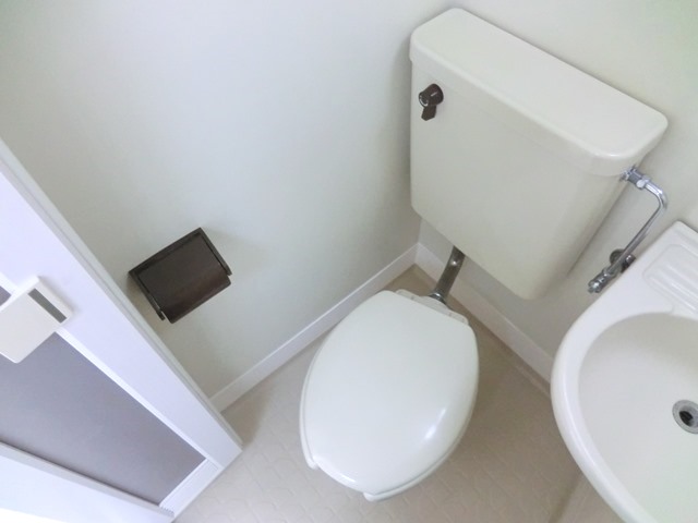 Toilet. ☆ Western-style toilet ☆