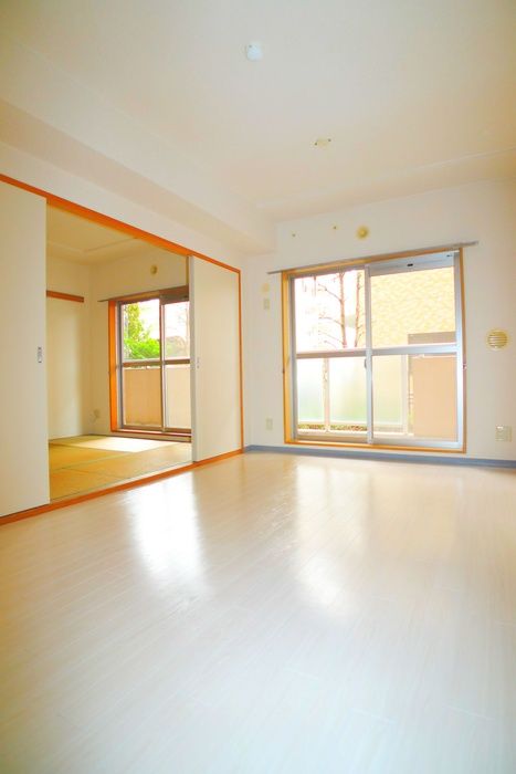 Living and room