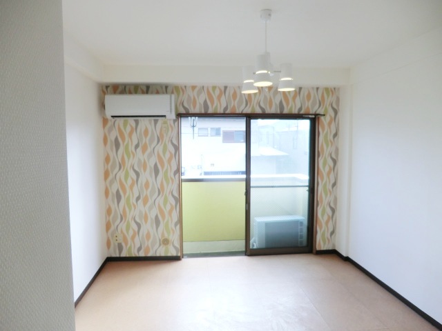 Living and room