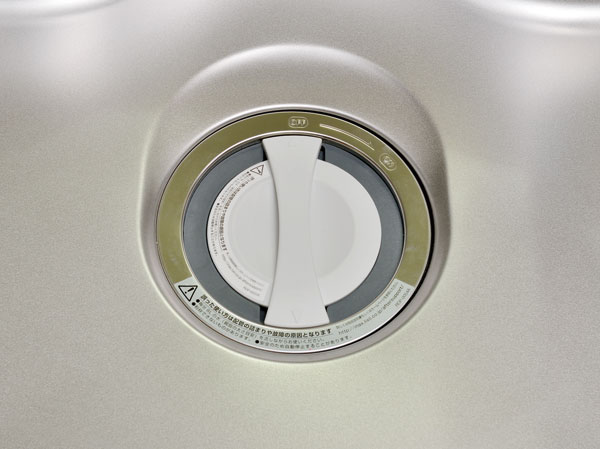 Kitchen.  [disposer] Keep the kitchen hygienically.  ※ All equipment image is the same specification