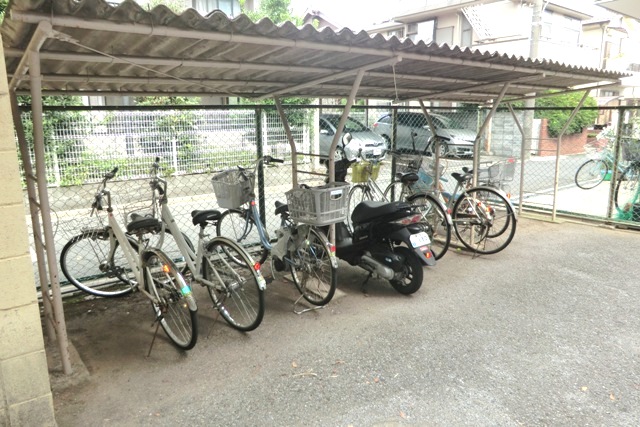Other common areas.  ☆ Bicycle-parking space ☆