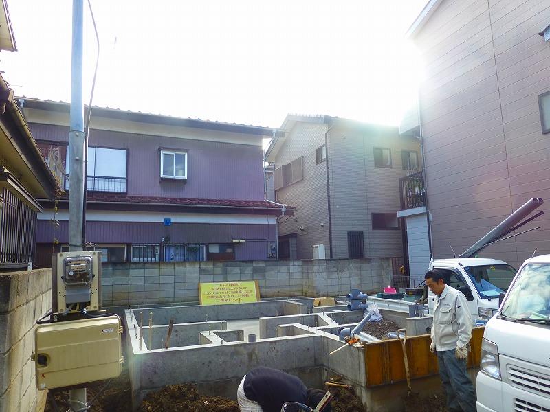 Local appearance photo. Local (12 May 2013) Shooting