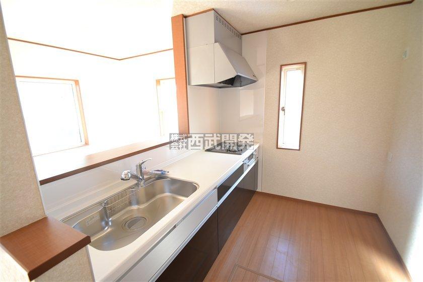 Kitchen. 1 Building (November 2013) Shooting