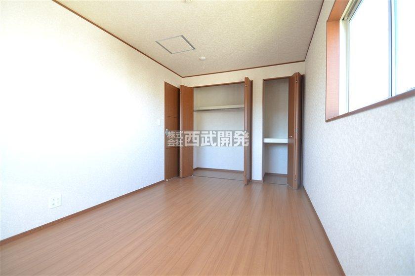 Non-living room. 1 Building (November 2013) Shooting