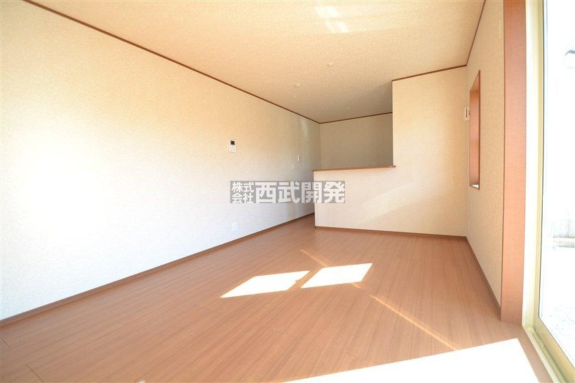 Living. Building 2 (November 2013) Shooting