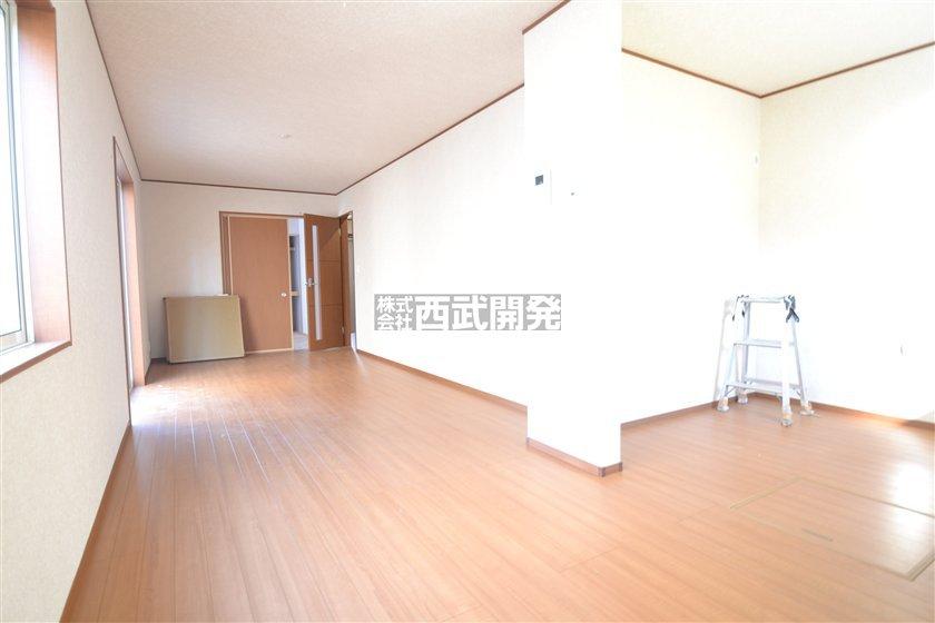 Living. Building 3 (November 2013) Shooting