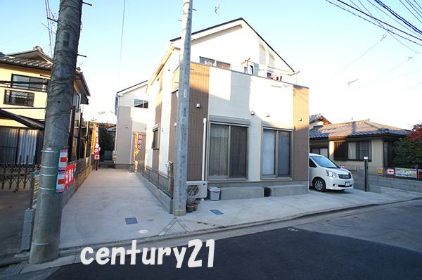 Local photos, including front road. 12 / 5 shooting